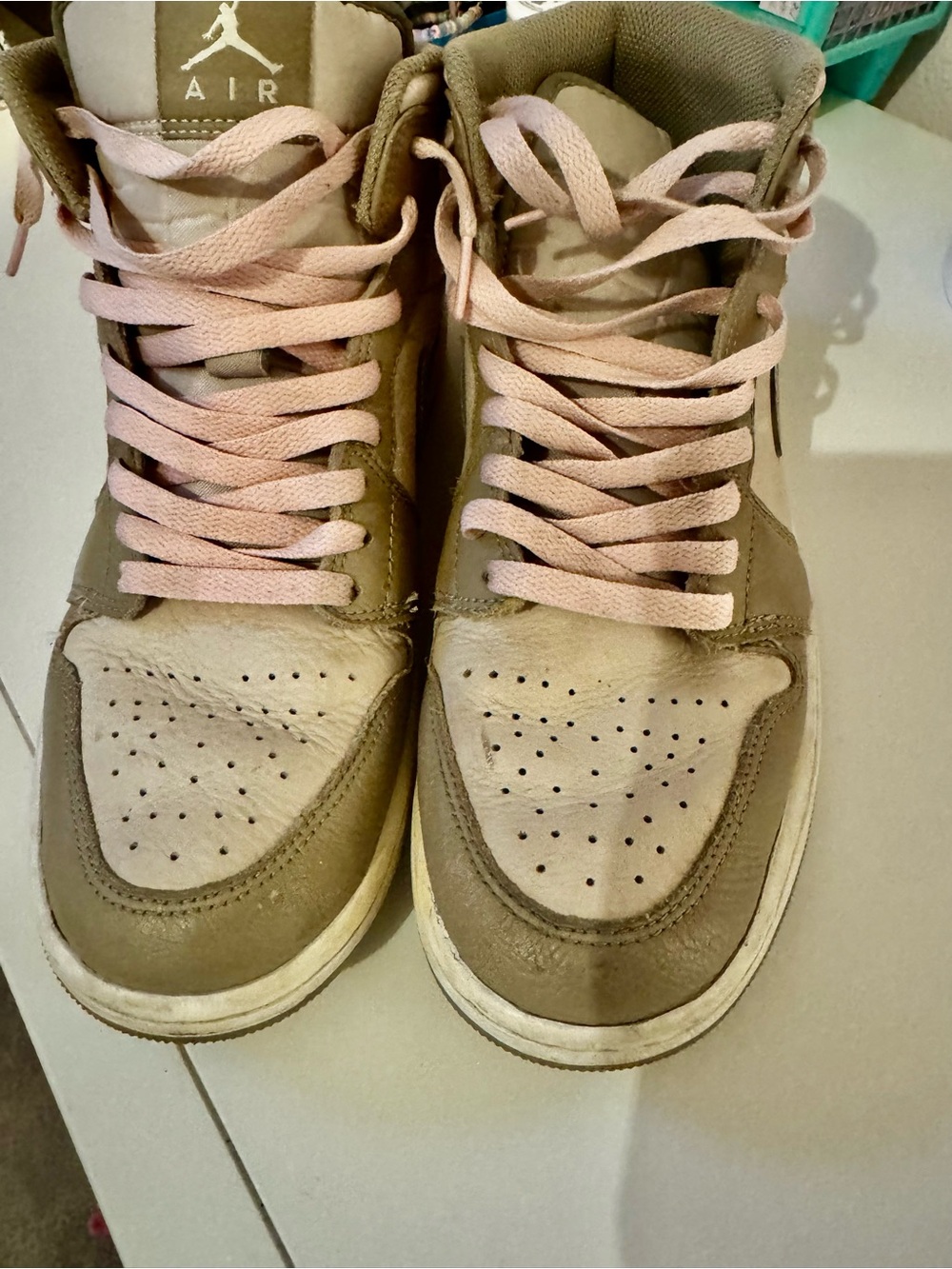 Nike Men’s  High-Top Sneakers in off white and Taupe